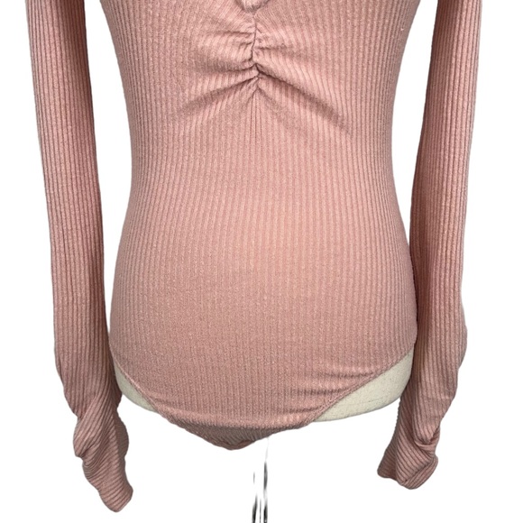 Free People Intimately Cozy Up With Me Ribbed V Neck Cheeky Bodysuit Size Medium - Picture 5 of 16